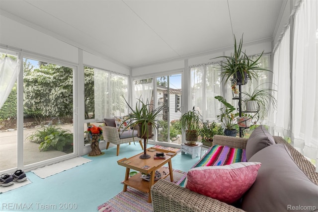 18155 Audette St, Dearborn, MI 48124 - sunroom featuring lofted ceiling