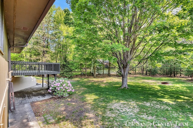 6372 Lake Harbor Rd, Norton Shores, MI 49441 - view of grassy yard