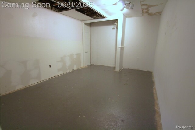 6325 Clarkston Rd, Clarkston, MI 48346 - view of unfinished basement