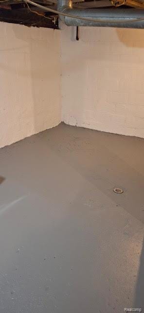 15859 Braile St, Detroit, MI 48223 - view of unfinished basement