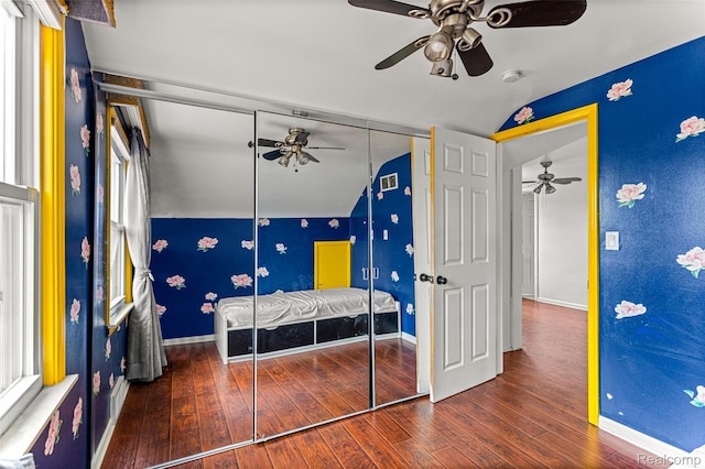 5835 Oakman Blvd, Dearborn, MI 48126 - bedroom featuring vaulted ceiling, hardwood / wood-style flooring, a closet, and baseboards