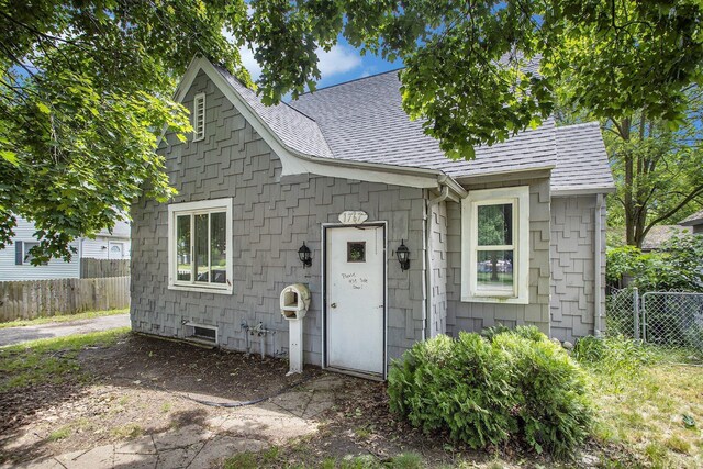 1767 W Michigan Ave, Battle Creek, MI 49037 - view of front of house featuring a shingled roof