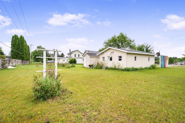 20550 19 Mile Rd, Big Rapids, MI 49307 - view of green lawn