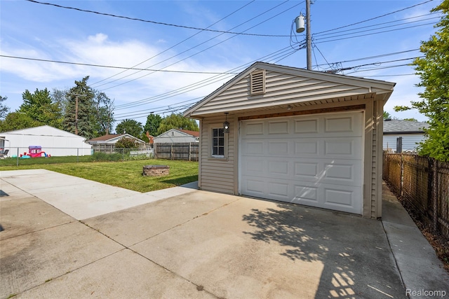 5115 Arden Ave, Warren, MI 48092 - detached garage with concrete driveway