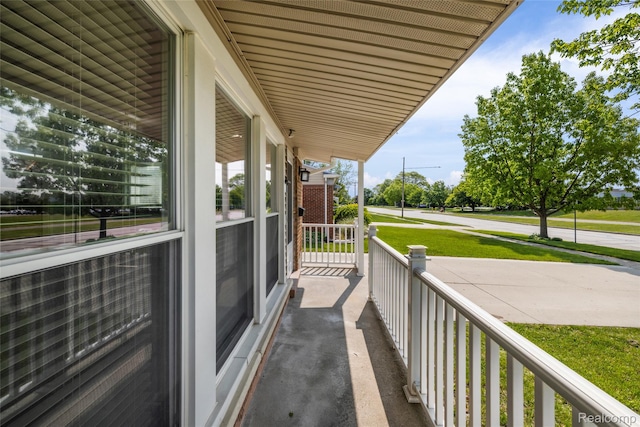 5115 Arden Ave, Warren, MI 48092 - view of covered porch