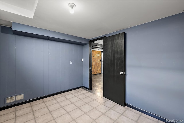 5115 Arden Ave, Warren, MI 48092 - unfurnished room featuring light flooring