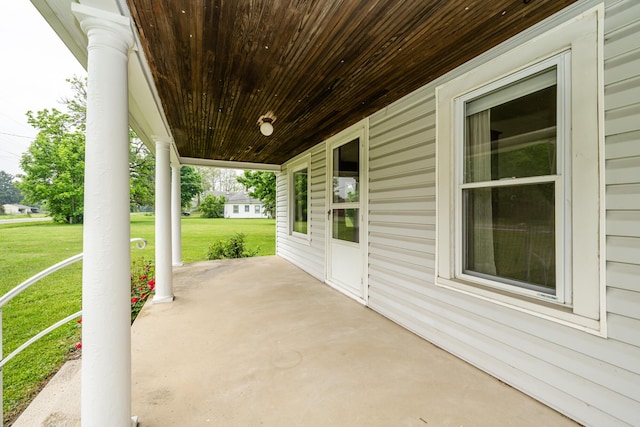 16576 Three Oaks Rd, Three Oaks, MI 49128