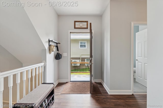 6130 Bullard Rd, Fenton, MI 48430 - entryway featuring wood finished floors and baseboards