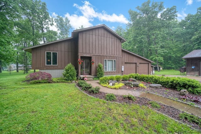 3091 Hickory Dr, Adrian, MI 49221