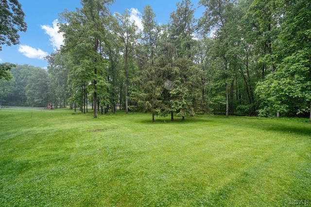3091 Hickory Dr, Adrian, MI 49221