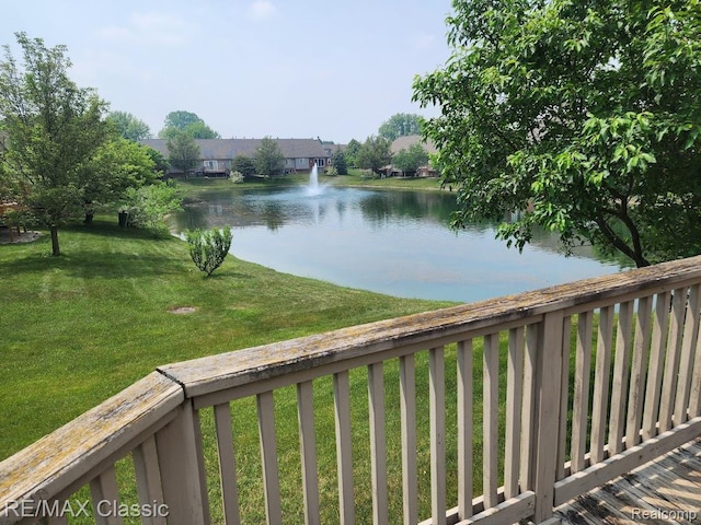 5659 Victory Cir, Sterling Heights, MI 48310 - water view