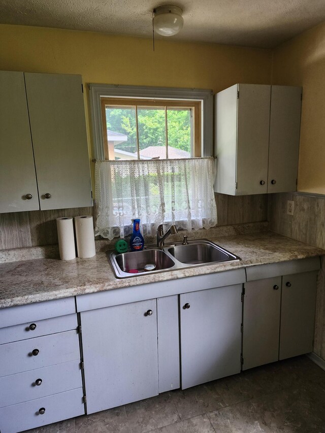 614 Helena St, Dowagiac, MI 49047 - photo 6