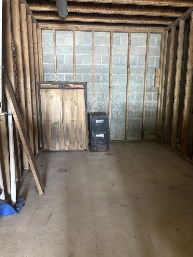 00320 3850th St, Bloomingdale, MI 49026 - view of basement