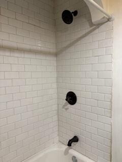 14882 Littlefield St, Detroit, MI 48227 - bathroom with washtub / shower combination