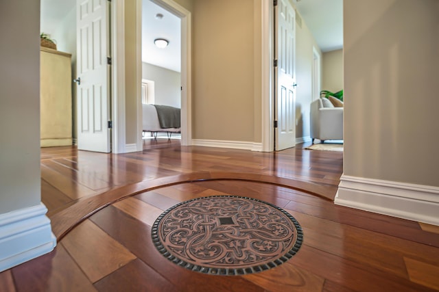 4297 Upper Glade Ct, Ann Arbor, MI 48103 - hall featuring hardwood / wood-style floors and baseboards