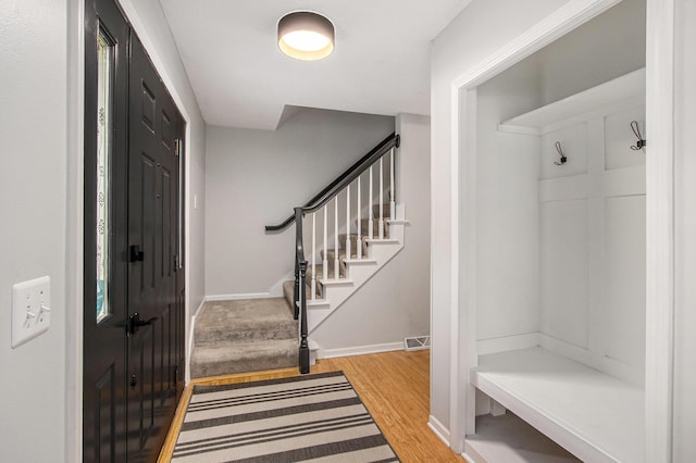 5616 Stoney Brook Rd, Kalamazoo, MI 49009 - mudroom with light wood-type flooring and baseboards