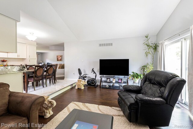 37296 Hacker Dr, Sterling Heights, MI 48310 - photo 7