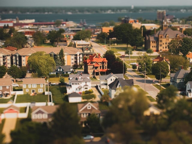 318 Houston Ave, Muskegon, MI 49441 - aerial perspective of suburban area