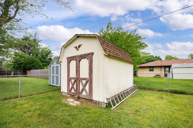 275 Benjamin St, Benton Harbor, MI 49022 - view of shed