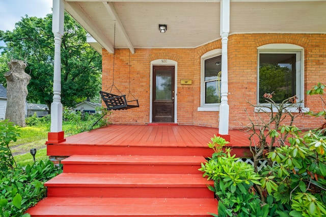 920 Wisconsin Ave, Saint Joseph, MI 49085 - view of porch