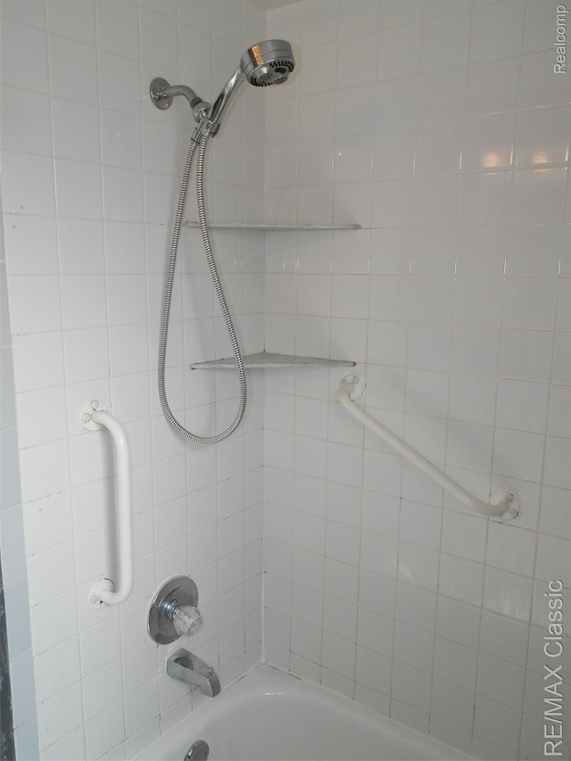 25207 Fortuna St, Roseville, MI 48066 - bathroom featuring tub / shower combination