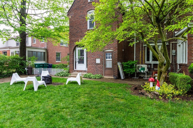 953 Berkshire Rd, Grosse Pointe Park, MI 48230 - view of front of property with a front yard and brick siding