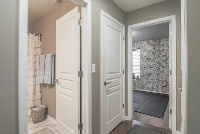 2605 Helmsdale Cir, Rochester, MI 48307 - view of bathroom