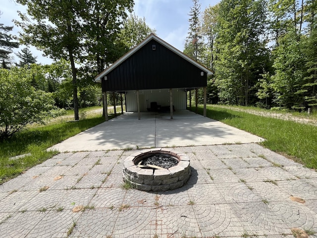 32480 W Old Chip Rd, Paradise, MI 49768 - garage with driveway