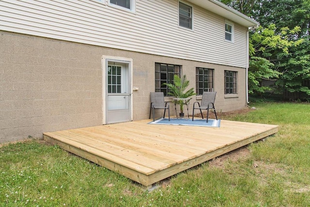 6604 E H Ave, Kalamazoo, MI 49048 - deck featuring a yard