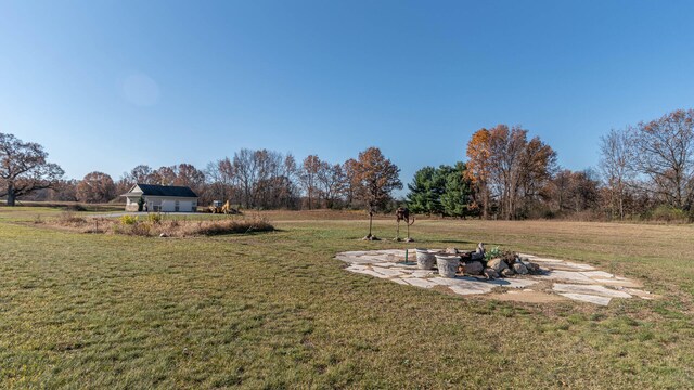 740 Greystone Dr, Chelsea, MI 48118
