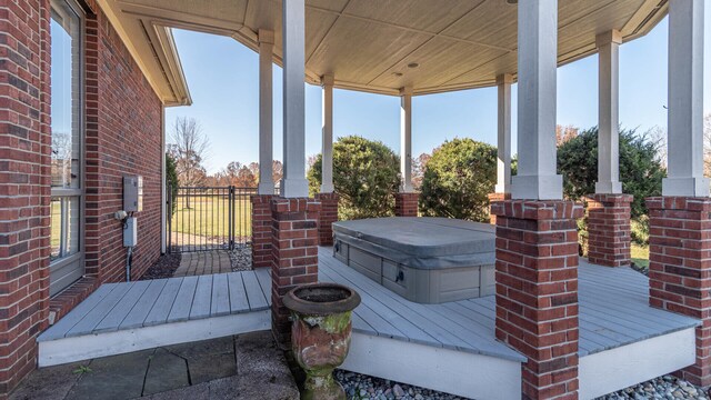 740 Greystone Dr, Chelsea, MI 48118