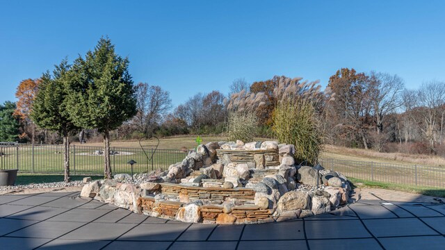 740 Greystone Dr, Chelsea, MI 48118