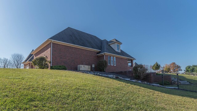 740 Greystone Dr, Chelsea, MI 48118