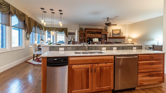 740 Greystone Dr, Chelsea, MI 48118