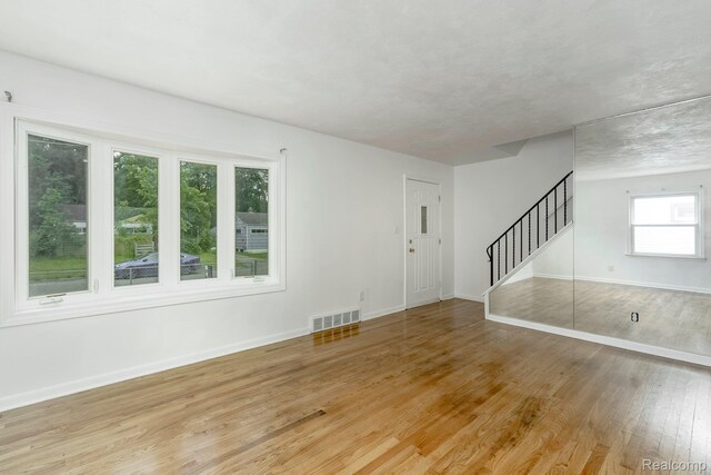 610 W Austin Ave, Flint, MI 48505 - photo 9