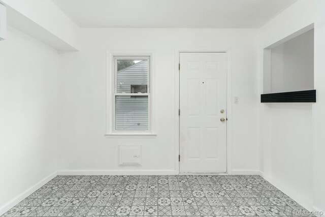 610 W Austin Ave, Flint, MI 48505 - photo 18
