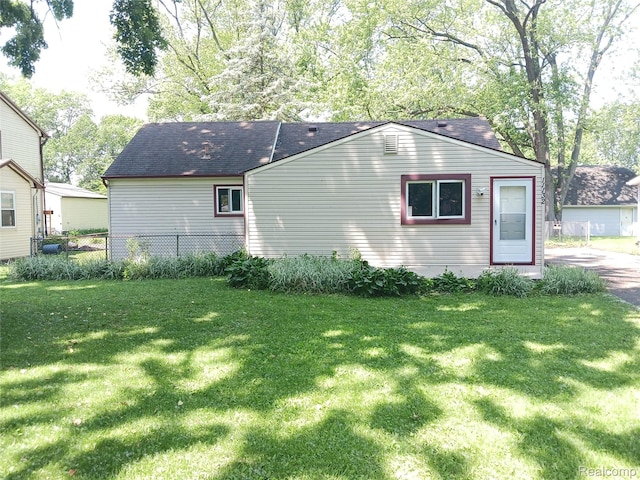 11132 Cape Cod St, Taylor, MI 48180 - view of side of home featuring a shingled roof