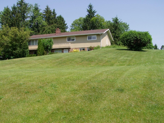 1358 Arroyo Dr, Ypsilanti, MI 48197 - view of green lawn