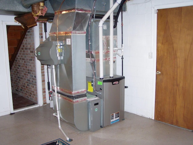 1358 Arroyo Dr, Ypsilanti, MI 48197 - utilities with heating unit