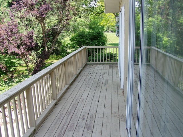 1358 Arroyo Dr, Ypsilanti, MI 48197 - view of deck