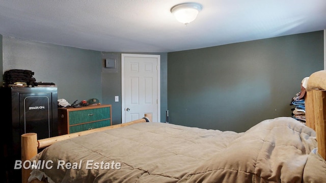 2081 Skiles Dr, Saint Helen, MI 48656 - view of bedroom