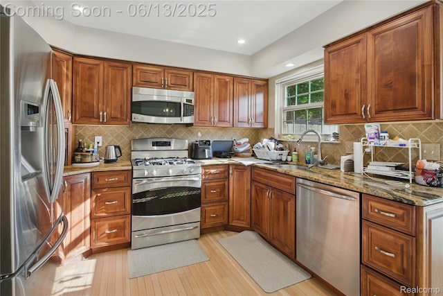 2216 Lone Wolf Ln, Canton, MI 48188 - photo 12