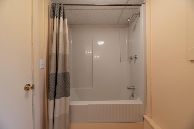 3804 Portage St, Kalamazoo, MI 49001 - full bathroom featuring shower / tub combo with curtain and a drop ceiling