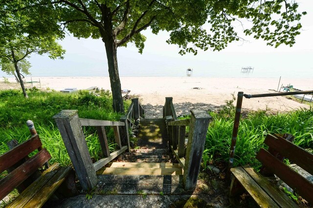 1650 N Huron, Tawas City, MI 48763