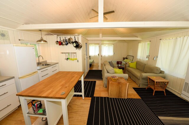 1650 N Huron, Tawas City, MI 48763