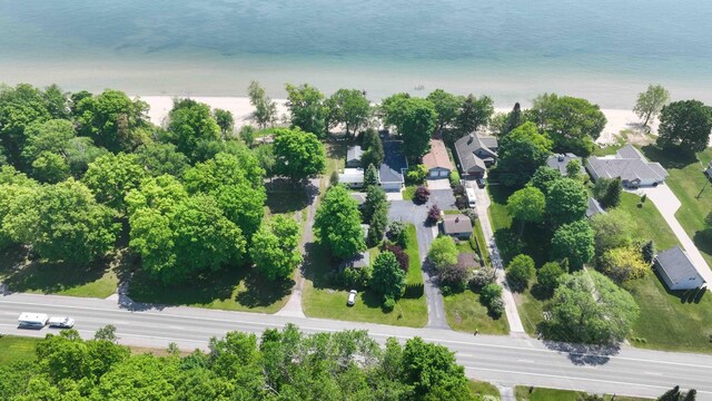 1650 N Huron, Tawas City, MI 48763