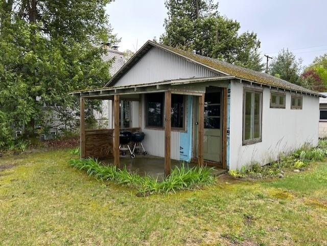 1650 N Huron, Tawas City, MI 48763