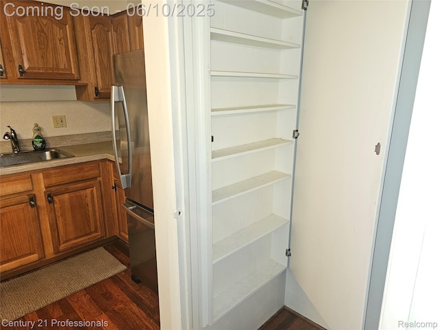 40859 Newport Dr, Plymouth, MI 48170 - pantry with a sink