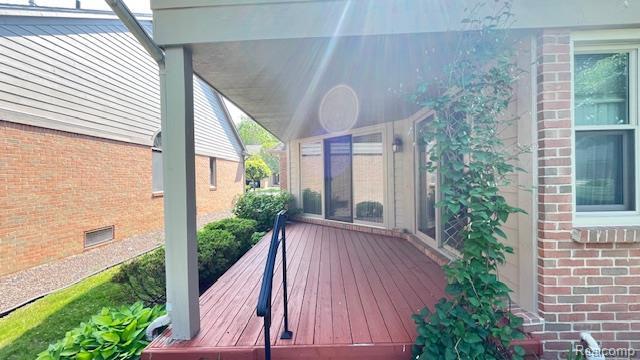 43573 E Perignon Dr N, Sterling Heights, MI 48314 - view of wooden deck