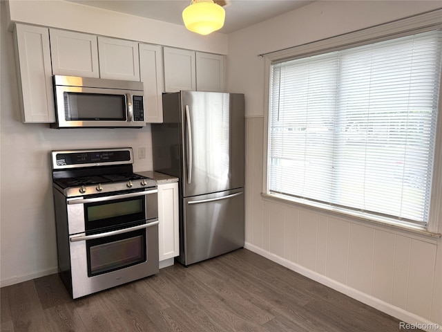 3845 21st St, Wyandotte, MI 48192 - photo 5